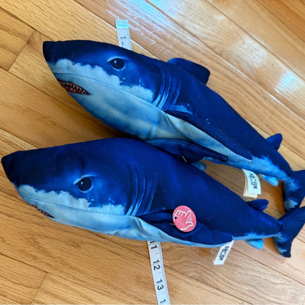 New Shark Week Discovery Set of two 16” realistic sharks that make sounds